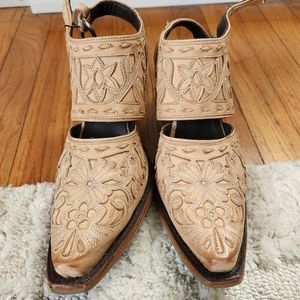 Lane Robin Mules, Size 7.5, Excellent Condition, Tan, Handmade in Mexico